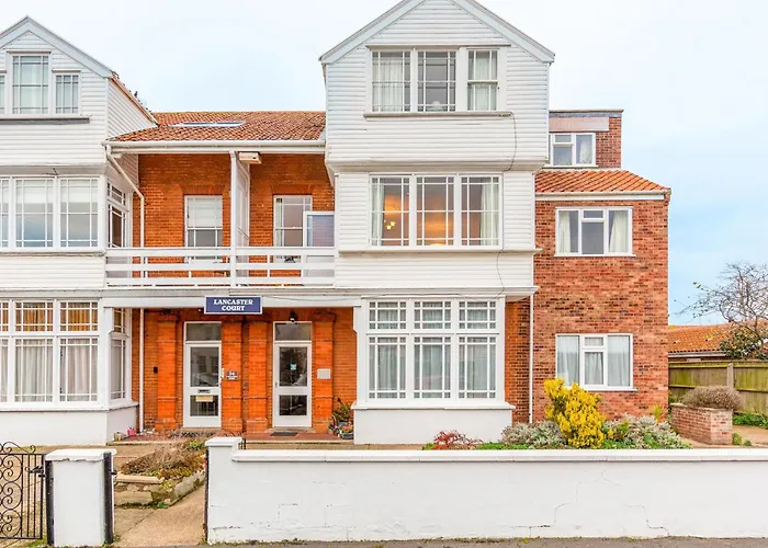 Sully\'S Cove, Stylish Apartment Near Southwold Pier